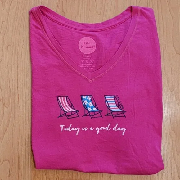 Life Is Good Magenta V-Neck Today is a Good Day Short Sleeve Classic Fit Tee - S - Picture 4 of 6
